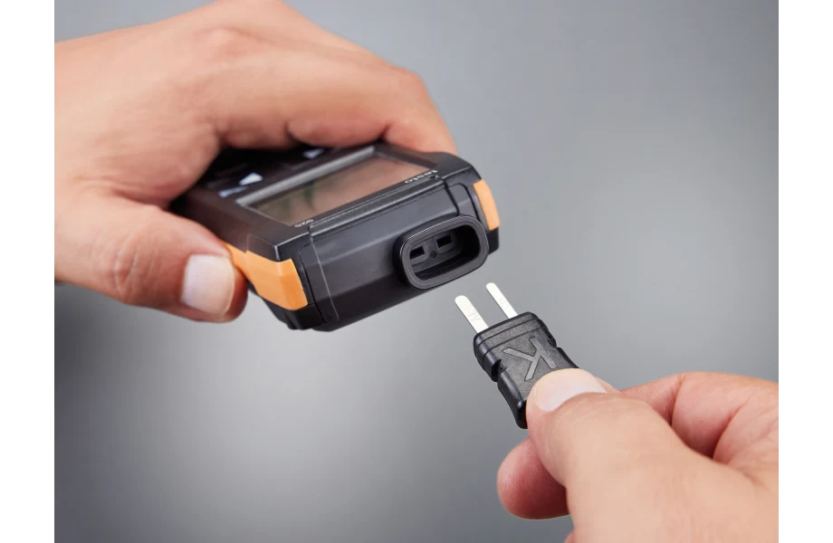 testo 925 - Temperaturmessgerät für TE Typ K mit App-Anbindung